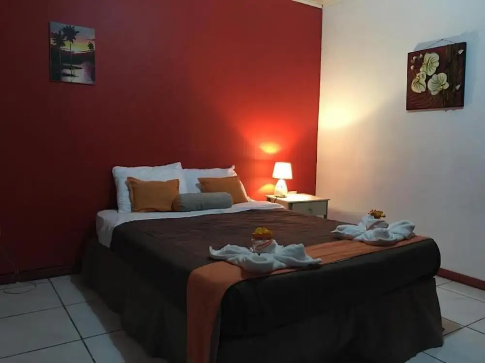 Hotel Your House