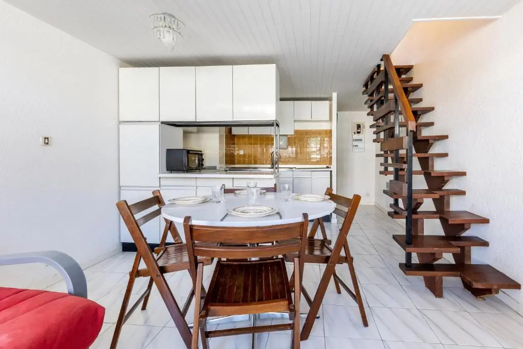 California - Duplex avec balcon à 120m de la plage