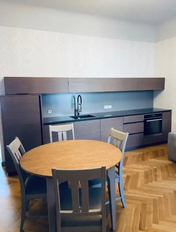 Roze Republikas Apartments