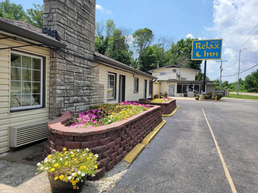 Royal Relax Inn