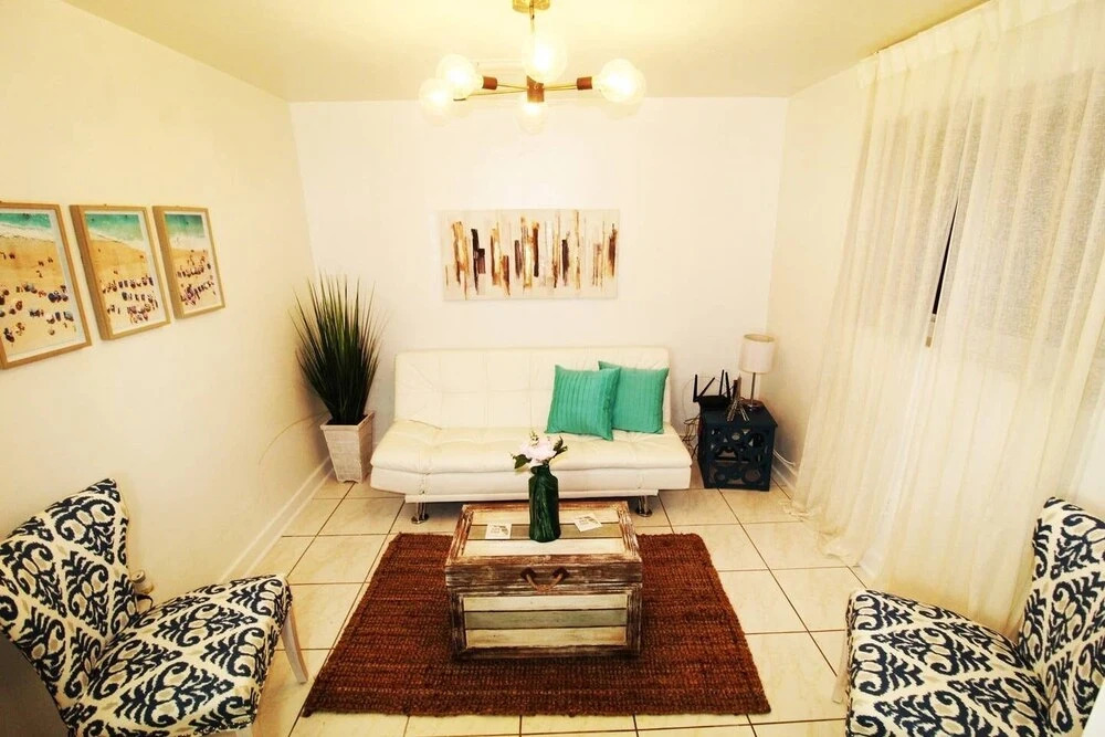 3BR 2BA Coral Terrace House by ASVR-2530