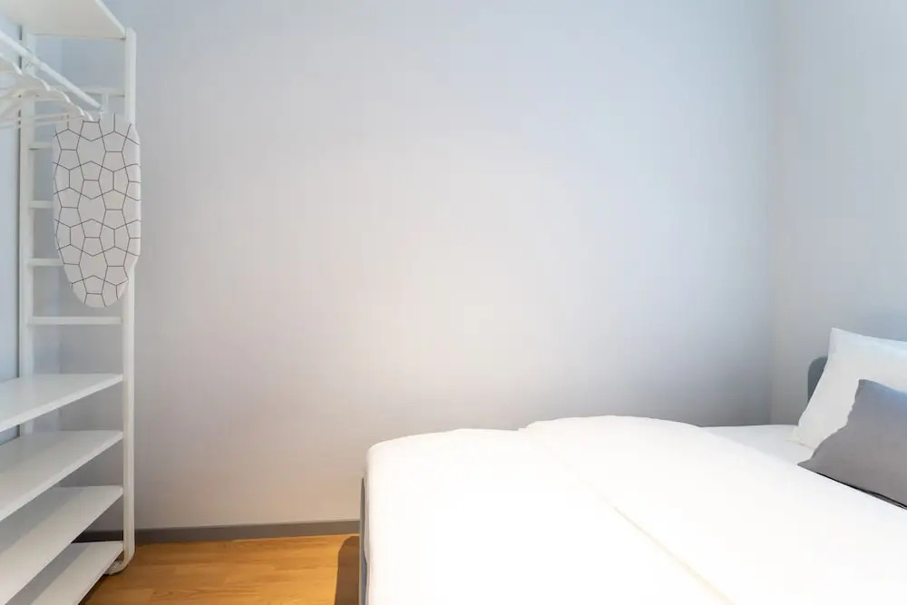 Cozy and Quiet Apartment in Beautiful Neighborhood