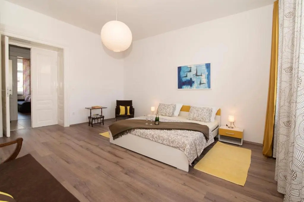 Modern Antique apartment's Villa Castropola 8, located in Center of Pula