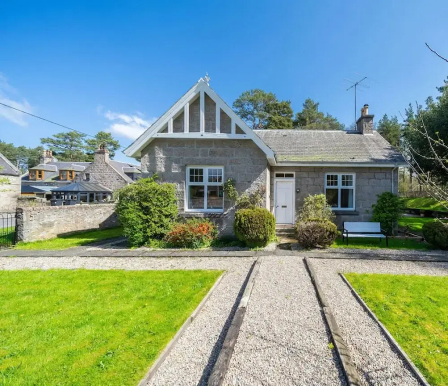 Station Cottage Dinnet Aboyne Aberdeenshire