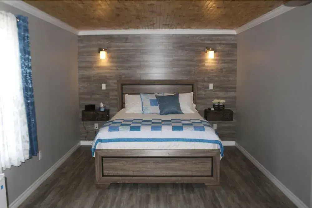 Raleigh Rooms & Taylors Crafts