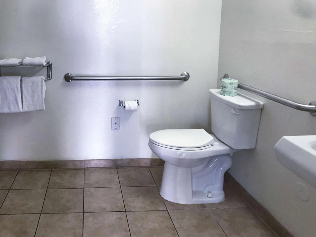 Motel 6-Visalia, CA