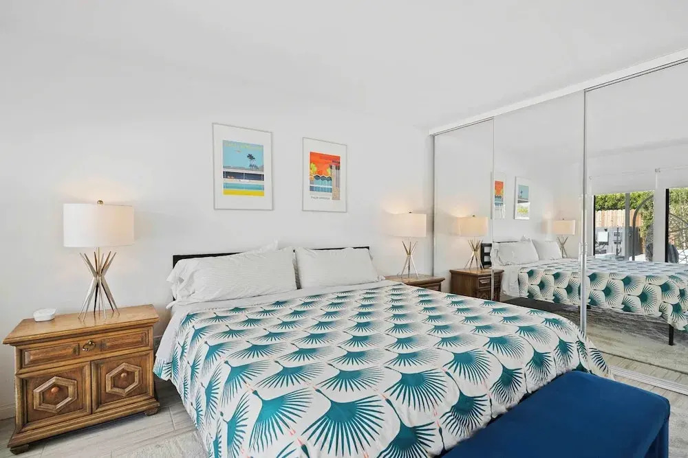 Aurora Oasis Stylish 4 BDR