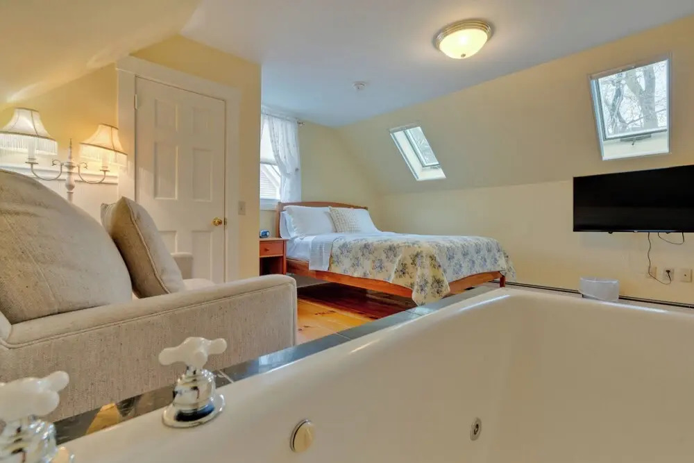 James Place Inn Bed and Breakfast