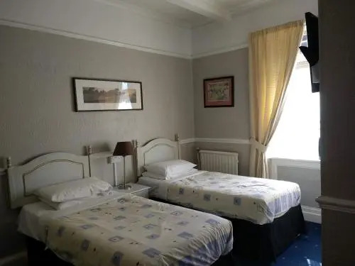 Chadwick House Hotel
