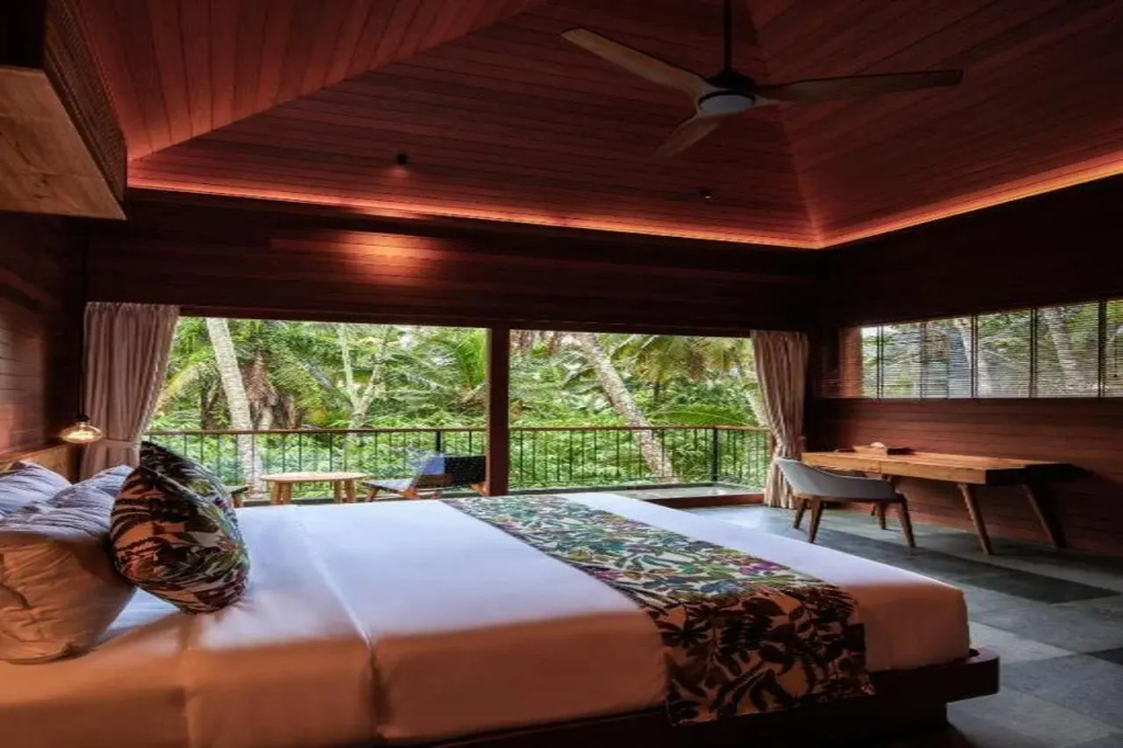 Birdhouses Bali Tree Top Living