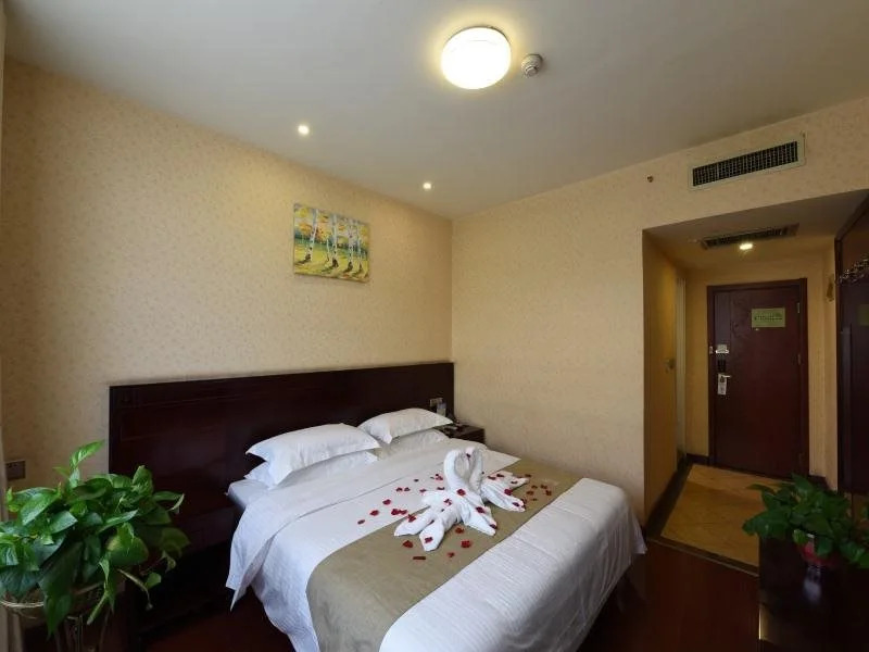 GreenTree Inn Shanxi Jinzhong JieXiu Railway Station Express Hotel