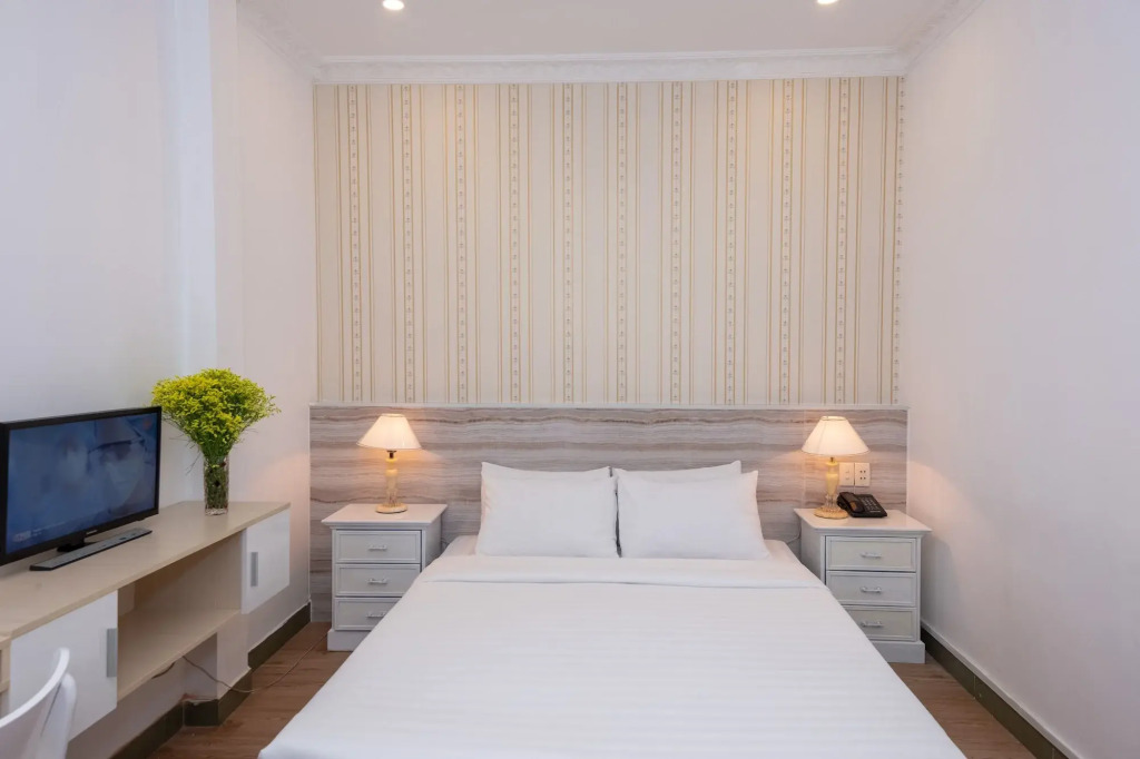 Ben Thanh Station Hotel