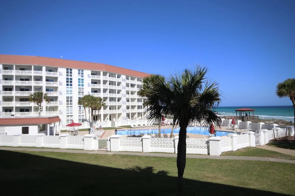 427 El Matador 2 Bedroom Condo by RedAwning