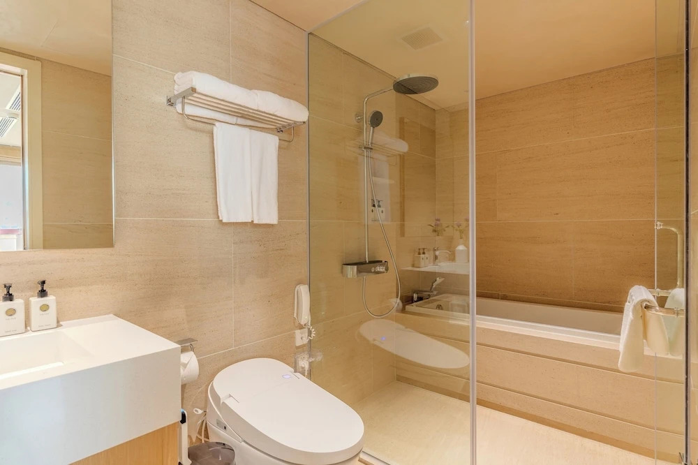 The Five Suites Lilas