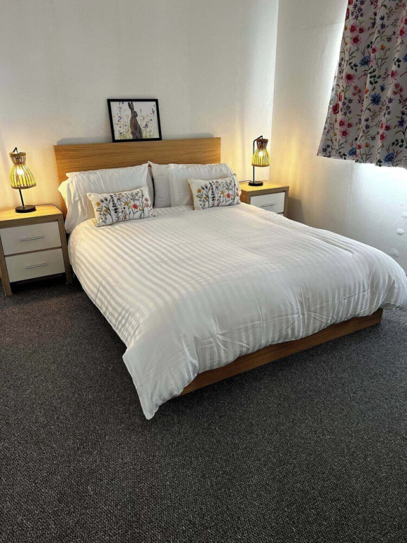 Serene Melford House in Nottingham