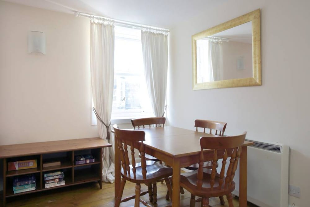 2 Bedroom Apartment In Centre Of The City