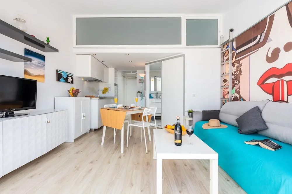 B18 modern original apartment