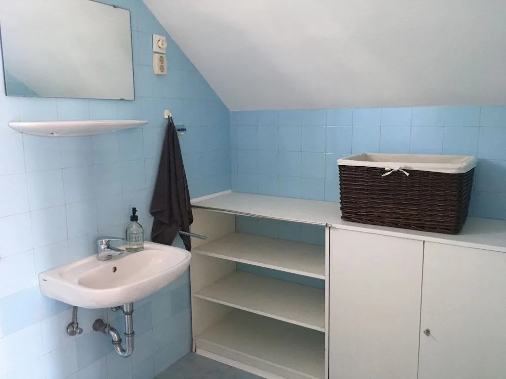Mella Holiday House