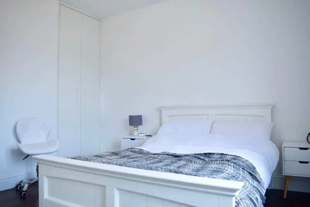 Stylish 2 Bedroom Flat With Views of The Shard