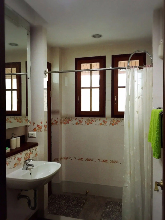 Chan Guest Villa