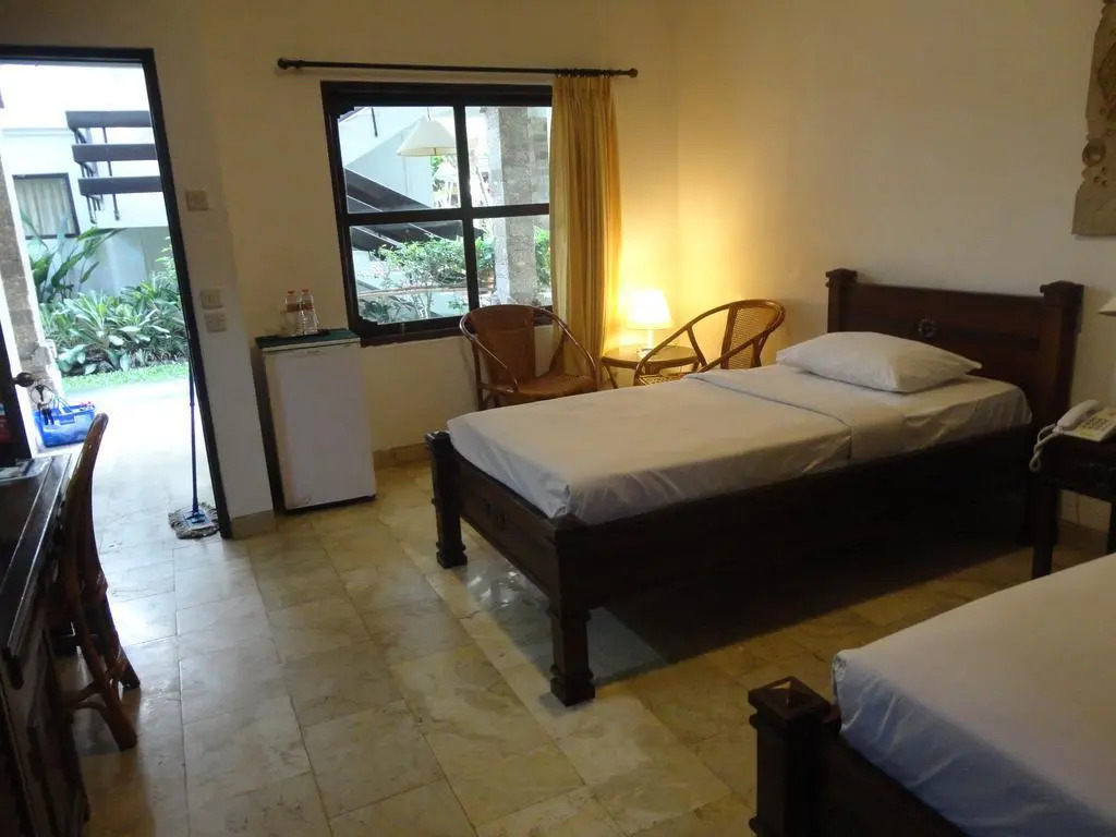 Sari Bunga Hotel - Legian, walking distance to Legian Beach