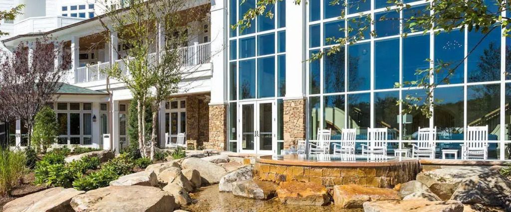 Dollywoods DreamMore Resort and Spa
