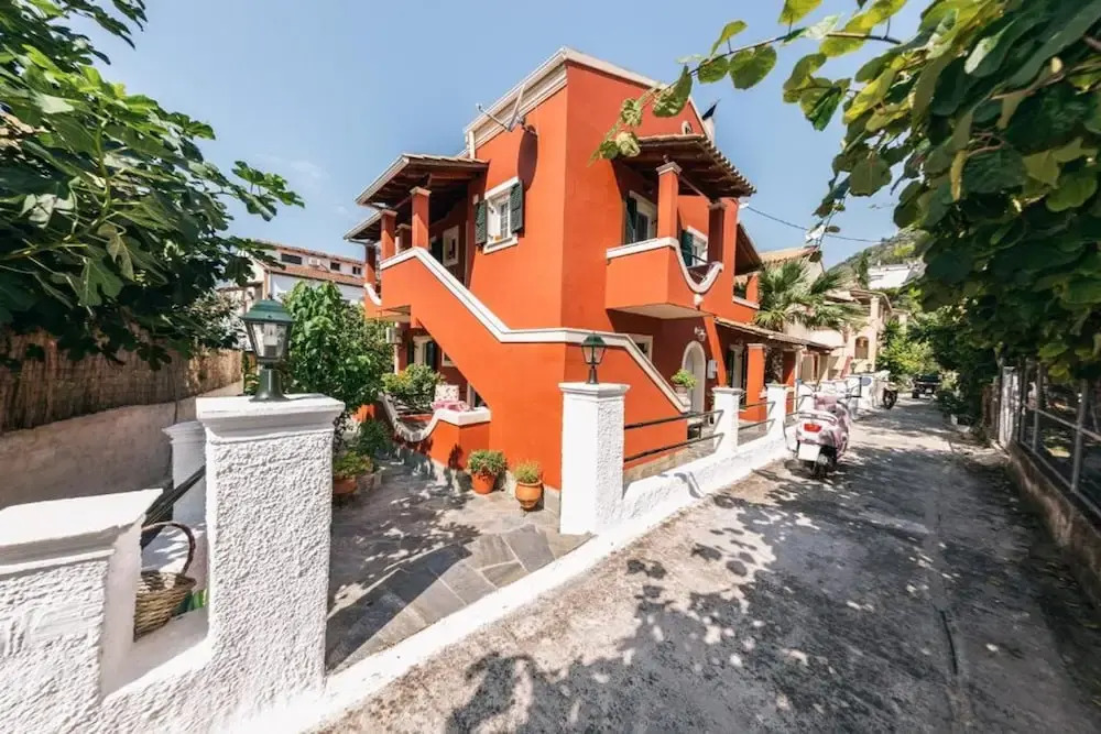 Anna Studios near the beach
