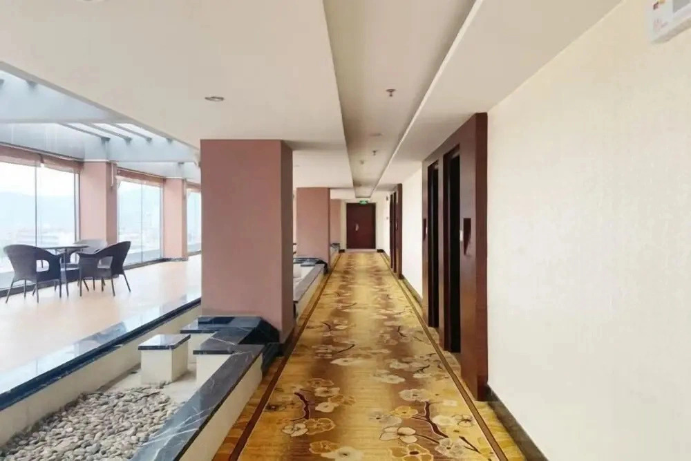 Dengfeng Hotel