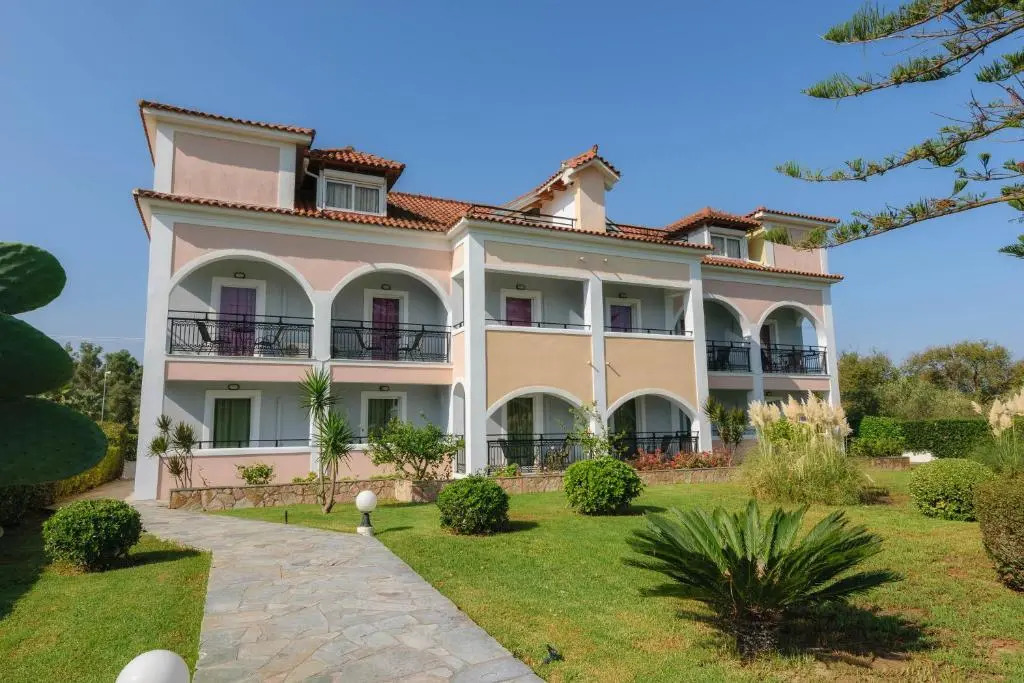 Sofia - Yiota Studios & Apartments