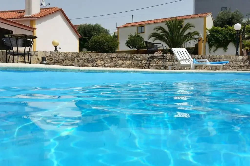 Charming Villa in Igreja Nova do Sobral with Private Pool