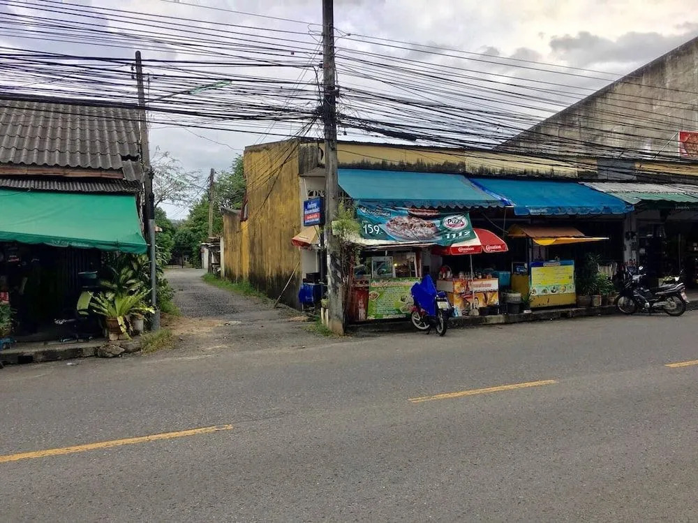 Srithong Guesthouse