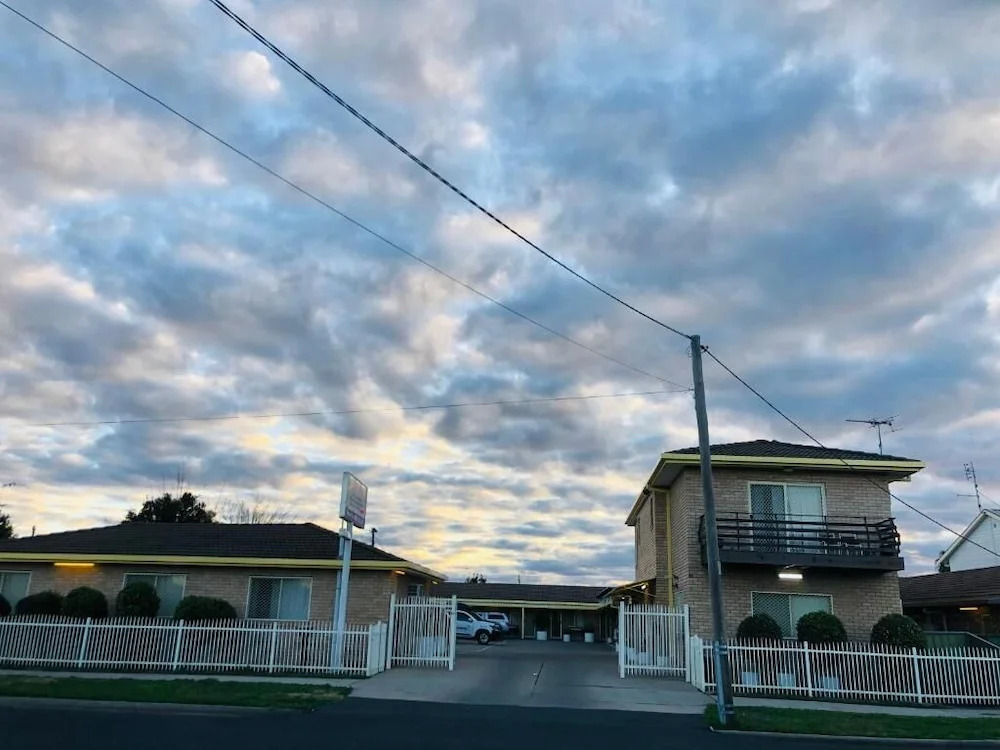 Angels Rest Motel