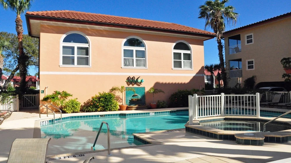 240 Bradenton Beach Club