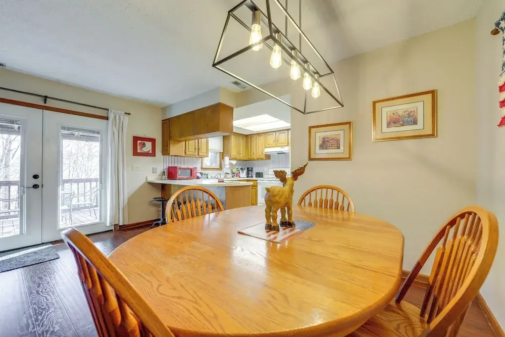 Walk to Golf Course, Mtn-view Maggie Valley Duplex