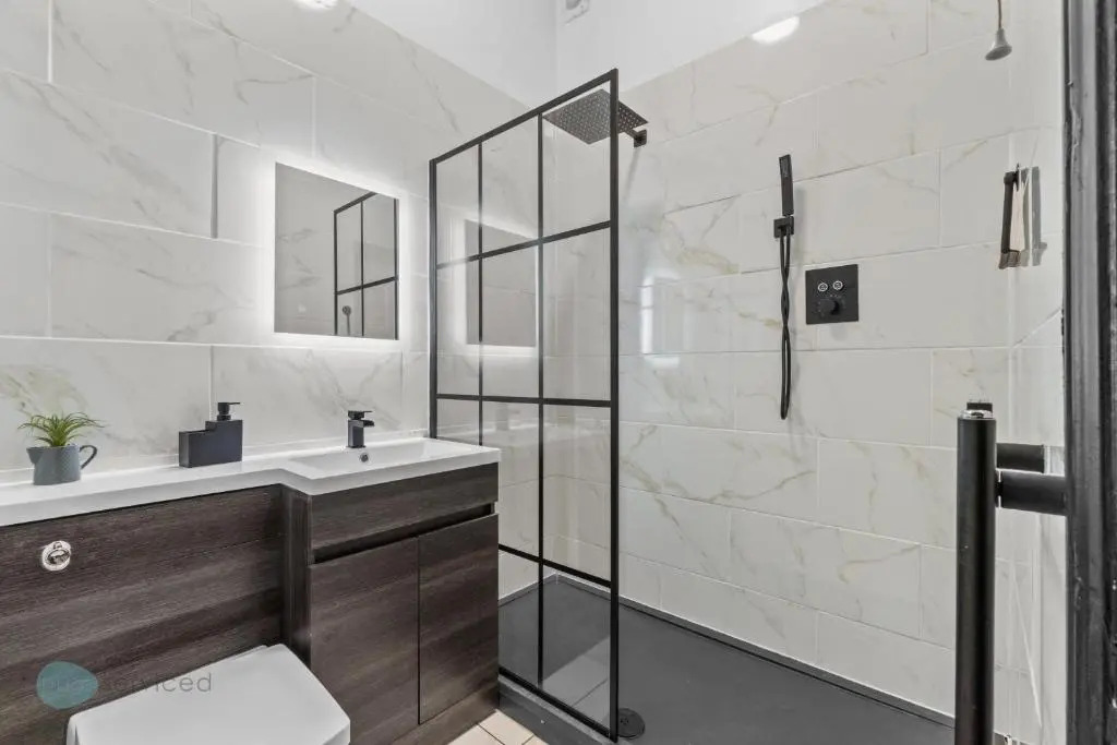 1 Bed- Holyrood Retreat