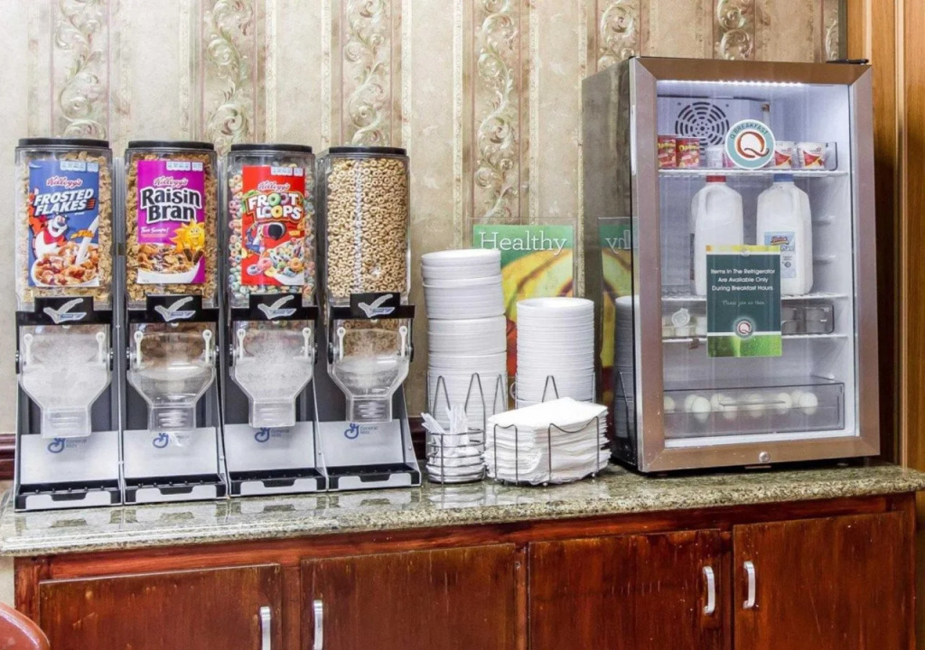 Executive Inn and Suites