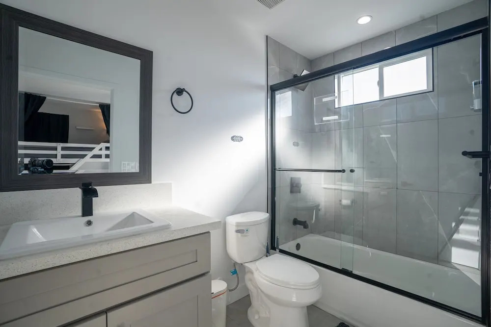 Normandie Hostel