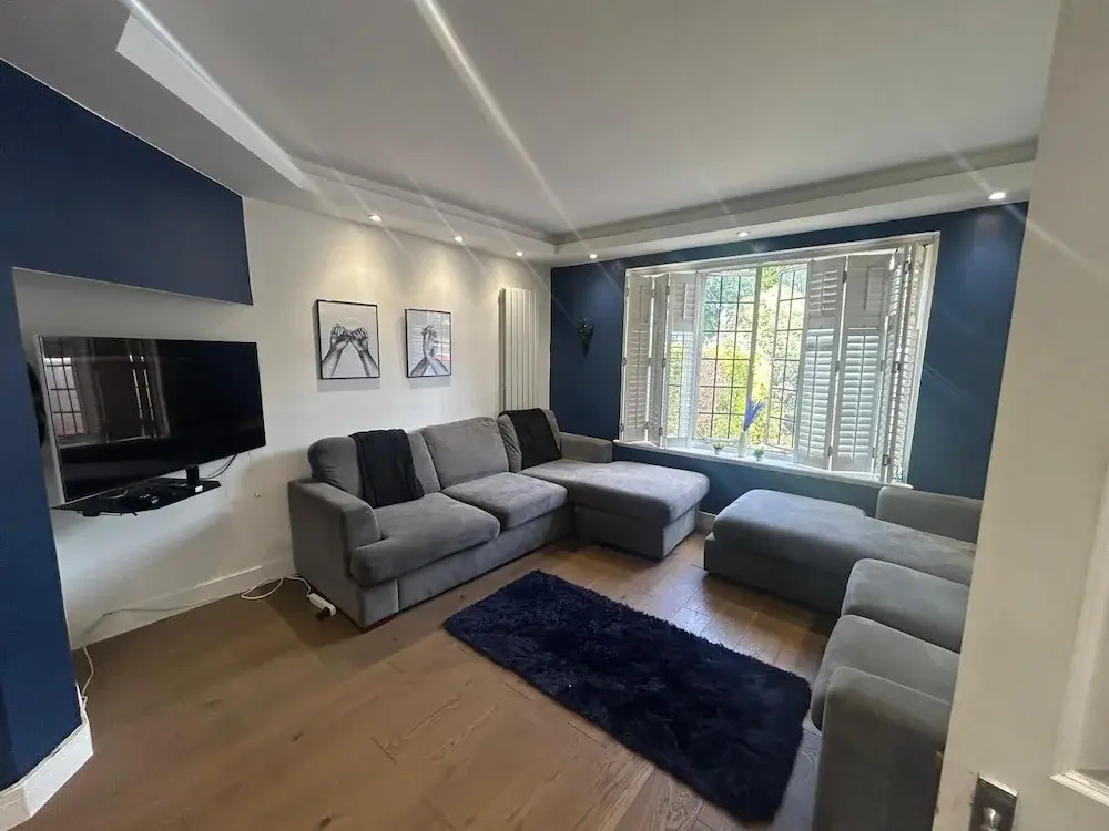 SUPERB SNUG studio sleeps 2 south london
