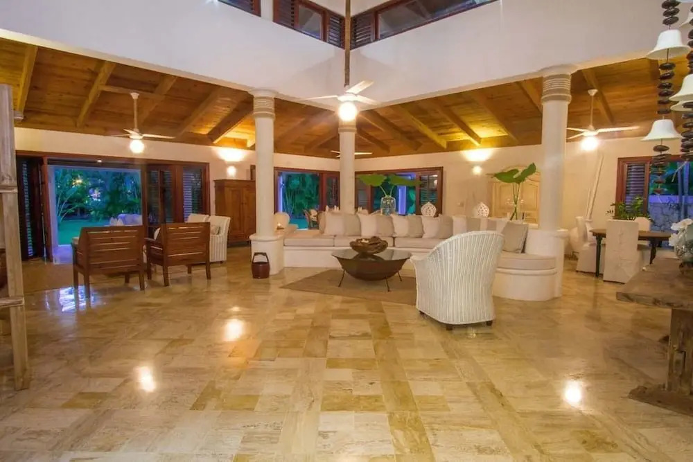 4BR Villa Las Piñas CasadeCampo by ASVR