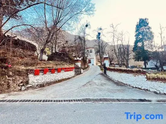 Xisa Mountain Homestay (Zhonglu Village)
