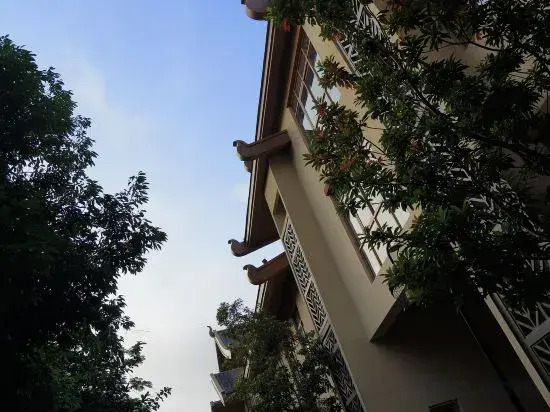 Senhuoyeshe B&B