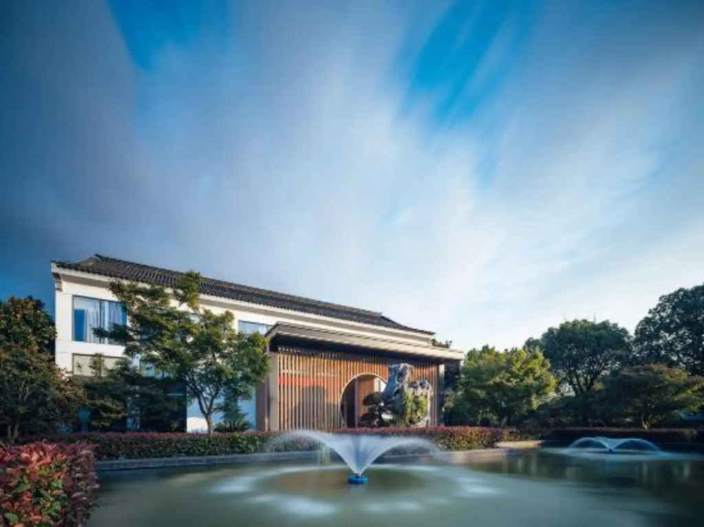 Suzhou Seclusive Tianpingshan Cultural Resort Hotel