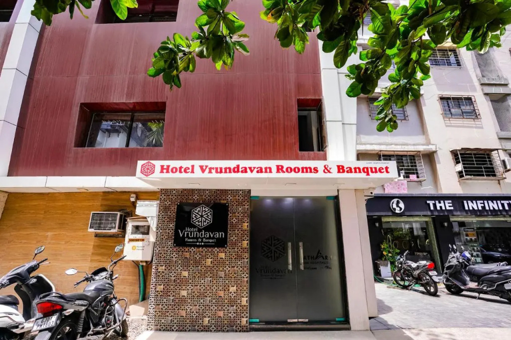 FabHotel Vrundavan - Nr Sargam Shopping Center