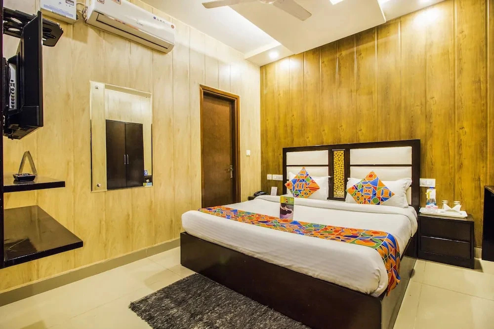 Hotel Jannat by FabHotels