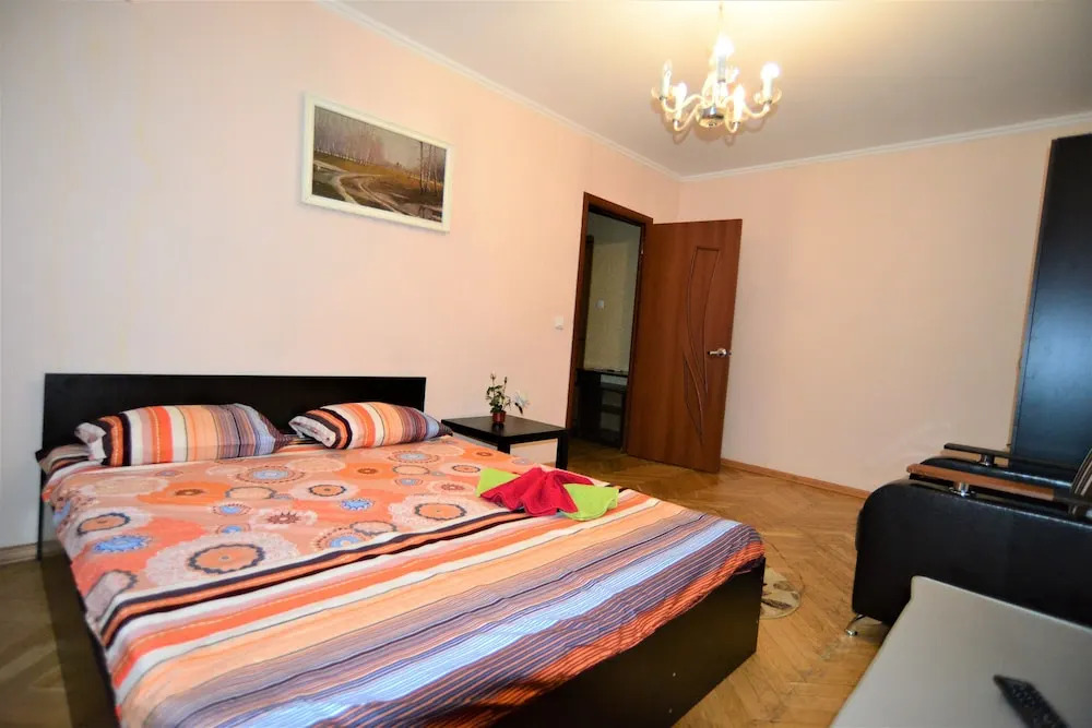 BestFlat24 (БэстФлэт24) на улице Цандера