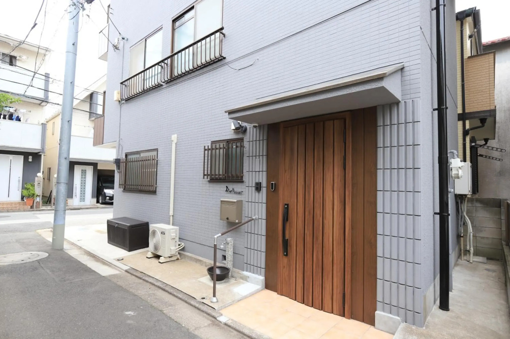 Hikari House