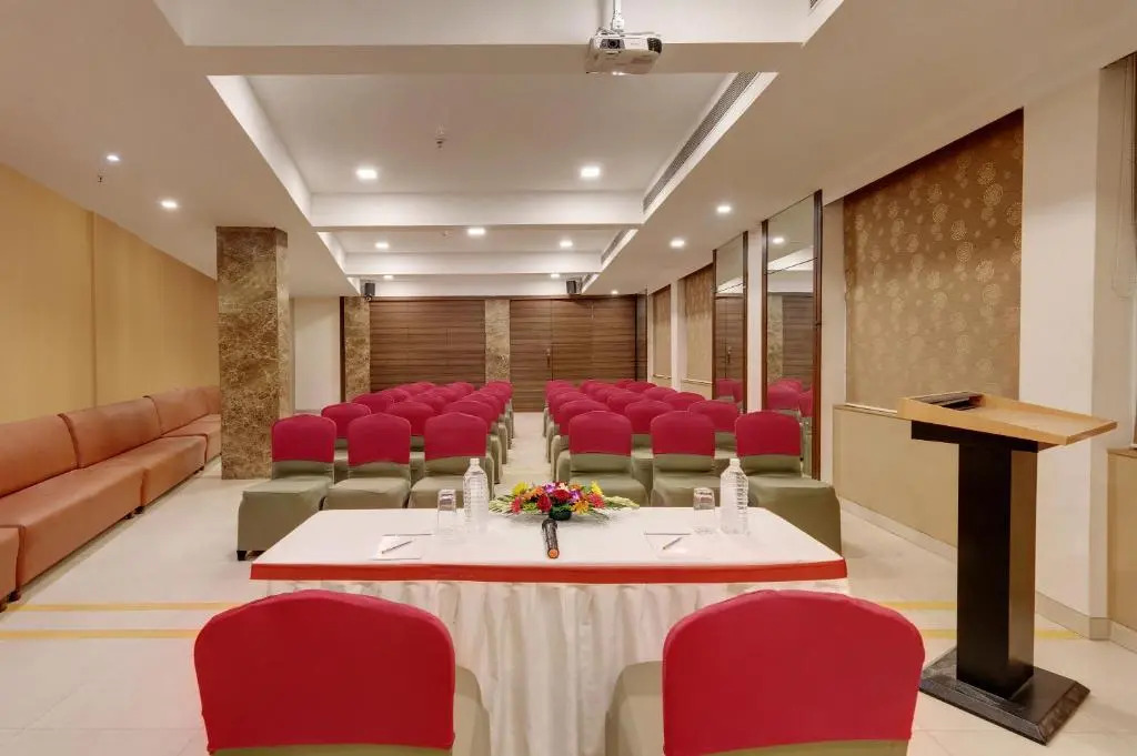 The Caliph Hotel, Mumbai Near Powai Lake