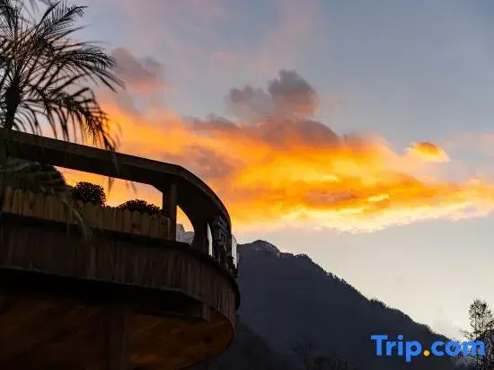Mulin Forest Zhaoxi Hot Spring Homestay
