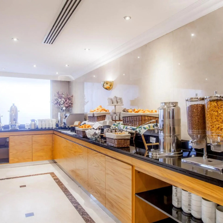 Golden Sands Suites