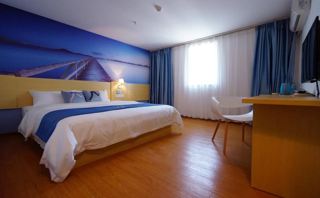 Pai Hotel Zhuhai Gongbei Port City Rail Terminal